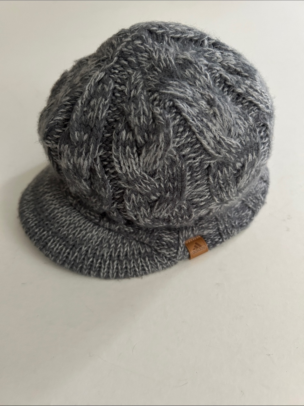 ADIDAS OSFM Heather Gray Cable Knit Beanie Leather Logo Fleece Lined Visor